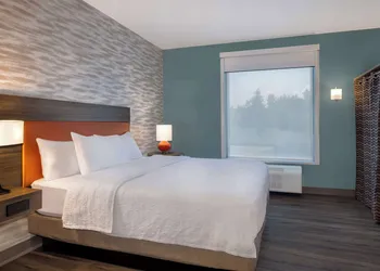 Home2 Suites by Hilton Bristol hotel thumbnail 8