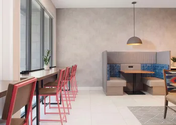 Home2 Suites By Hilton Albuquerque Airport hotel thumbnail 5