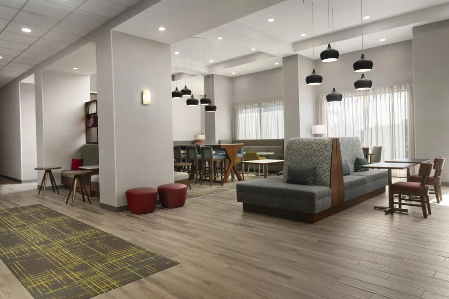 Hampton Inn & Suites Somerset hotel detail image 2