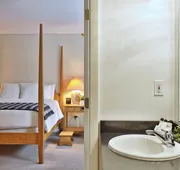 The Birch Ridge: Blue Velvet Room #10 - Queen Suite In Killington, Vermont. Hot Tub. Lounge. 1 Bedroom Home hotel detail image 5