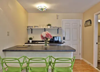 The Birch Ridge: Owner's Suite #5 - Queen/sofa Bed Suite In Killington. Hot Tub. Renovated. 1 Bedroom Home hotel thumbnail 4