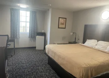 Days Inn by Wyndham Salisbury, NC hotel thumbnail 4