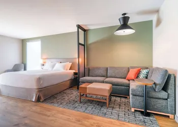 Hyatt Place Sacramento International Airport hotel thumbnail 8