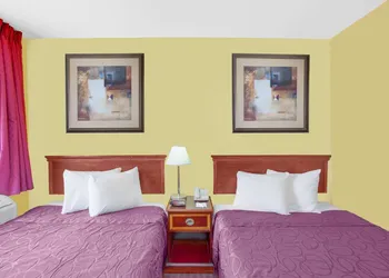 Baymont by Wyndham Coalinga hotel thumbnail 8