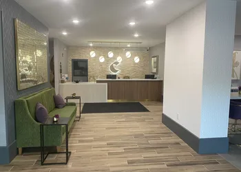 Comfort Inn & Suites Gallatin - Nashville Metro hotel thumbnail 2