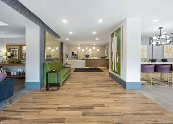 Comfort Inn & Suites Gallatin - Nashville Metro hotel thumbnail 4