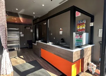 The Essence Hotel AT JFK hotel thumbnail 2