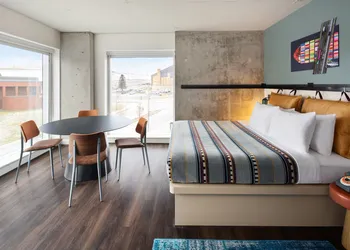 Moxy Halifax Downtown hotel thumbnail 4