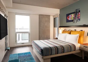Moxy Halifax Downtown hotel thumbnail 7