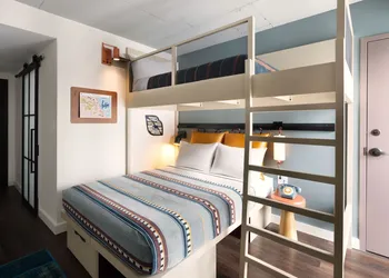 Moxy Halifax Downtown hotel thumbnail 8