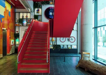 citizenM Austin Downtown hotel thumbnail 8