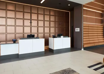 Courtyard By Marriott Montreal Laval hotel thumbnail 3