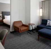 Courtyard By Marriott Montreal Laval hotel detail image 5