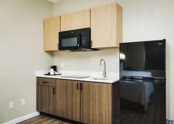 SureStay Studio by Best Western Conroe Downtown hotel thumbnail 8