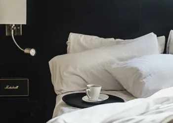 Le Petit Hôtel Vieux-Montréal | Notre-Dame hotel thumbnail 4