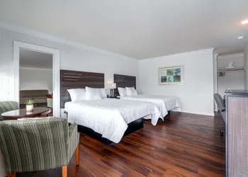Crewe Boutique Inn hotel thumbnail 6