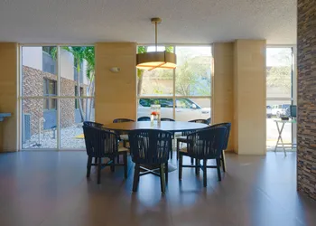 The Palms Inn & Suites hotel thumbnail 4