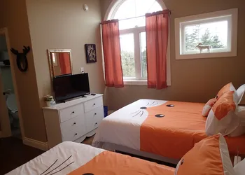 The Cozy Fox hotel thumbnail 3