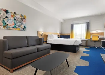 Microtel by Wyndham Lachute hotel thumbnail 6