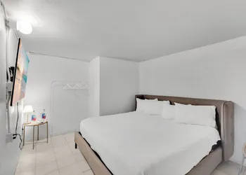 Bella Surf Inn hotel thumbnail 6