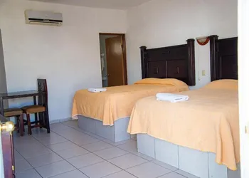 Pueblo Viejo Hotel & Parque Acuático hotel thumbnail 5