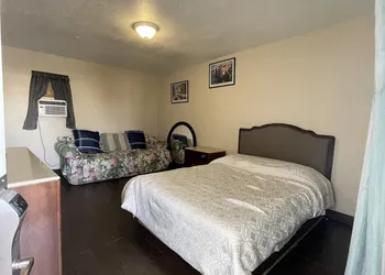 Rancho Motel hotel thumbnail 2