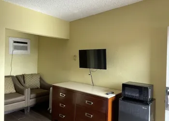 Rancho Motel hotel thumbnail 4