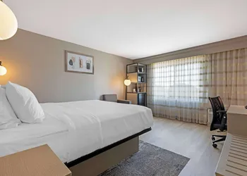 Best Western Plus Fort Worth North hotel thumbnail 3