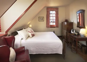 Colonial Houses, an Official Colonial Williamsburg Hotel hotel thumbnail 7