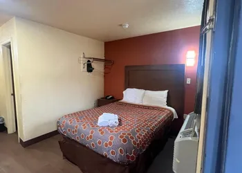 Relax Inn and Suites hotel thumbnail 5
