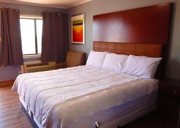 Studio Suites hotel thumbnail 6
