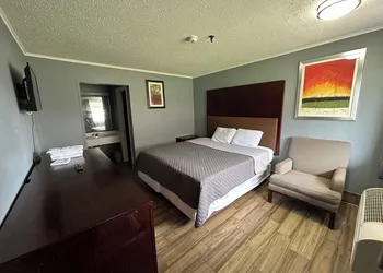 Studio Suites hotel thumbnail 7