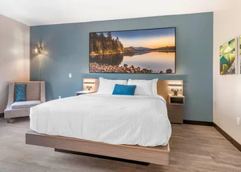 Cambria Hotel Lake Placid - Lakeside Resort hotel thumbnail 4