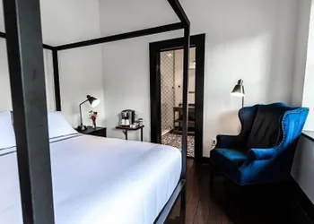 Hotel Giles hotel thumbnail 6