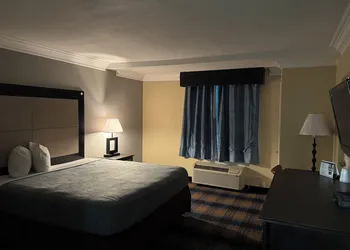 Regency inn and Suites hotel thumbnail 5