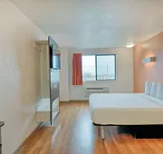 Studio 6 Suites Los Angeles, CA - Los Angeles - LAX hotel detail image 4