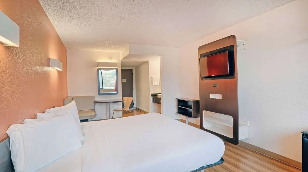 Studio 6 Suites Los Angeles, CA - Los Angeles - LAX hotel detail image 6