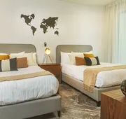 It beach hotel detail image 7