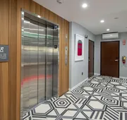 Infinity Hotel San Francisco, Tapestry Collection by Hilton hotel detail image 3