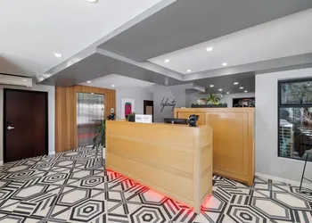 Infinity Hotel San Francisco, Tapestry Collection by Hilton hotel thumbnail 4