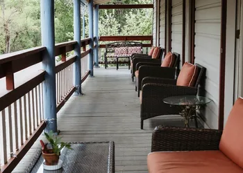 Volcano Union Inn and Pub hotel thumbnail 5