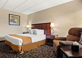 Rodeway Inn McPherson East hotel thumbnail 8