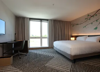 Cedartree Hotel Portland Hillsboro hotel thumbnail 6