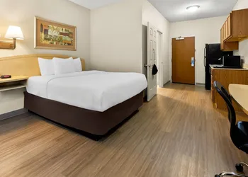 Suburban Studios Morgantown hotel thumbnail 5