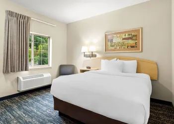 Suburban Studios Morgantown hotel thumbnail 6