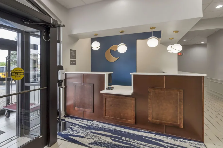 Comfort Inn & Suites Mundelein-Vernon Hills hotel detail image 2