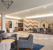 La Quinta Inn & Suites By Wyndham Mount Laurel / Moorestown hotel detail image 4