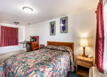 Autzen Inn hotel thumbnail 6