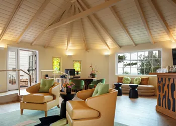 Carmel Beach Hotel hotel thumbnail 3