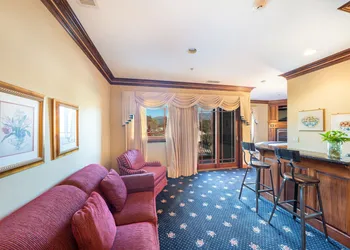 Stockfarm Inn hotel thumbnail 3